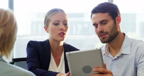 Team Collaboration Using a Tablet in a Workplace