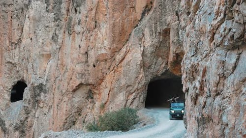 Safari-Tour im Steintunnel