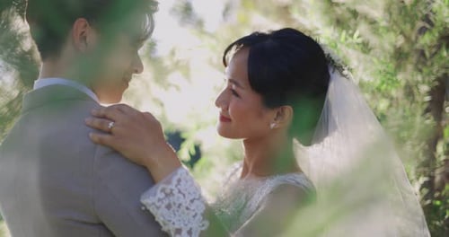 Asian Bride And Groom In Wedding Dress Prepare For Married In Wedding Ceremony.