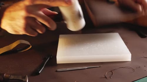 Tanner Makes Leather Product Purse