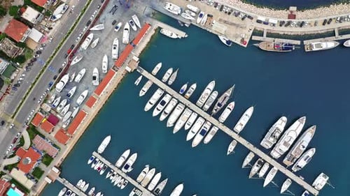 Cesme Jachthafen