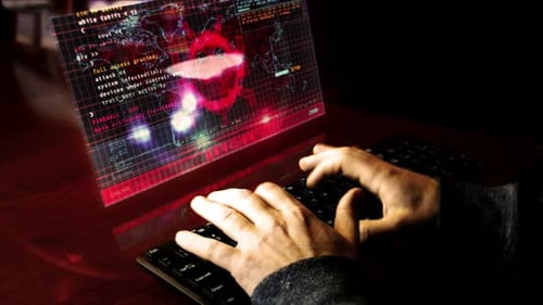 Clavier de frappe Hacker avec écran holographique Cyberattack