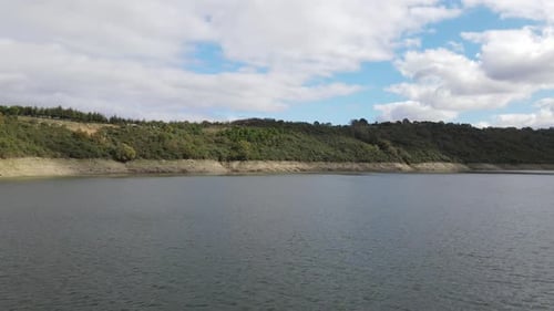 Naturel Lake