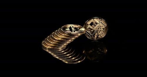 Bitcoins sobre fondo negro, cámara lenta 4K