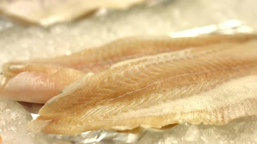 Pangasius-Filet. Meeresfrüchte.