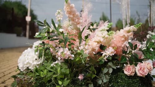 Beautiful Floral Arrangement Decoration for Celebration