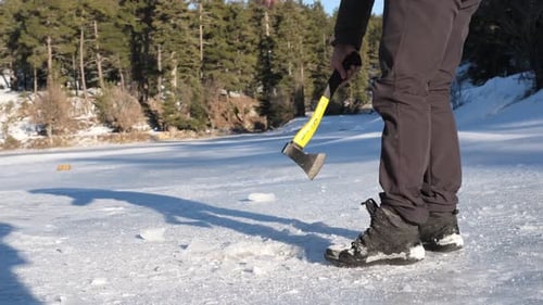 Break Ice Ax