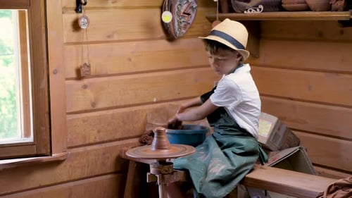 Sculpting Clay Pottery Wheel Child Workshop Craft