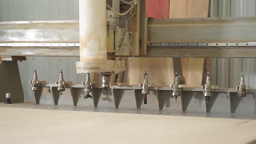Mécanisme de production d'une machine à bois en gros plan