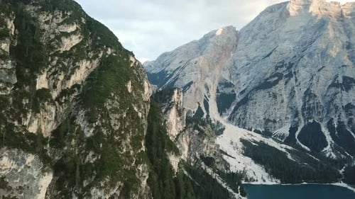 Between the Mountains