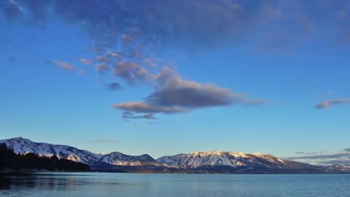 Sonnenaufgang am Tahoe Lake