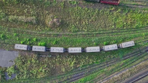 Vista aérea de la estación de tren de carga