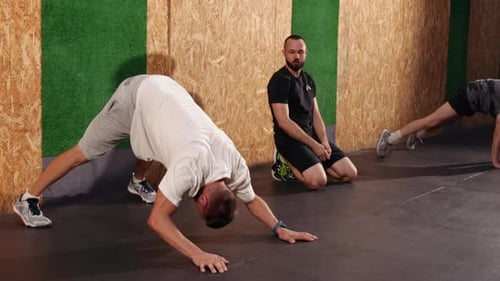 Core workout demonstration at fitness center