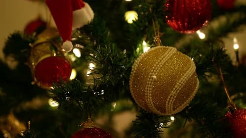 Festive Christmas Tree with Twinkling Lights and Ornaments