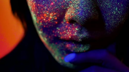 Faces with fluo effects