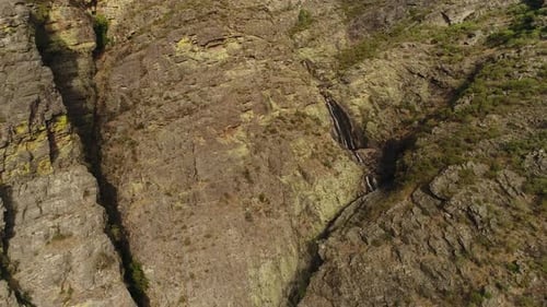 Água seca nas montanhas