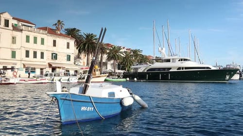 Hvar-Port4K00