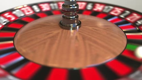 La bola de la ruleta del casino alcanza 26 veintiséis negros