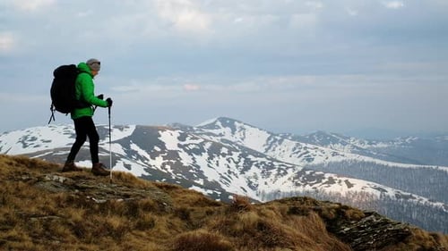 Wanderer mit Rucksack