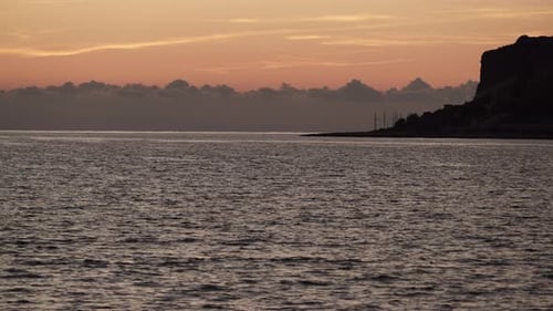 Himmel nach Sonnenuntergang über Meer