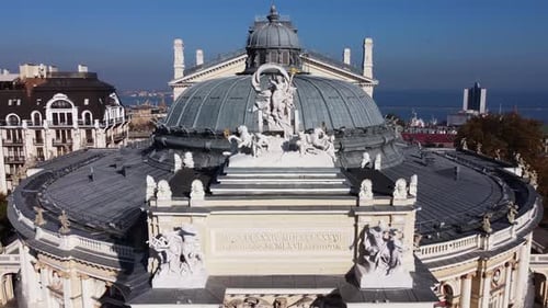 Ópera de Odessa en otoño