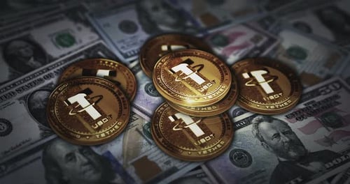 Tether USDT Stablecoin Kryptowährung Münze über Dollar-Banknoten