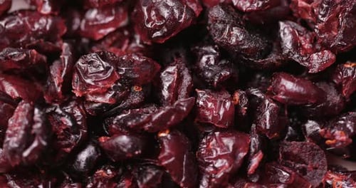 Dried cranberry
