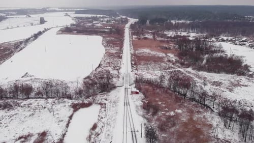 Eisenbahnschienen im Winter
