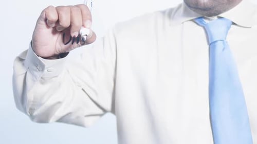 Empresario asiático solicita un préstamo sin garantía