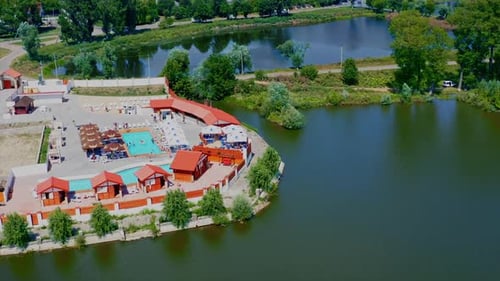 Luftaufnahme des schönen Luxus-Swimmingpool Resorts