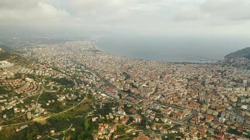 Nubes sobre la ciudad turca