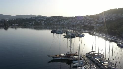 Embarcadero de yates en Bitez Bodrum.