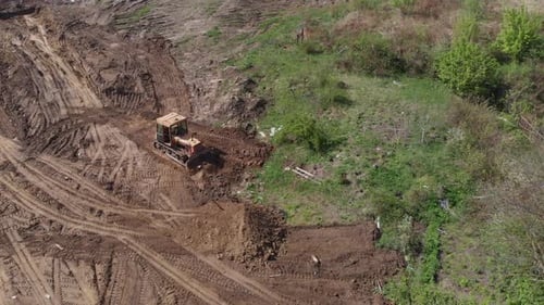 Luftaufnahme der Planierraupe auf weiterer Baustelle