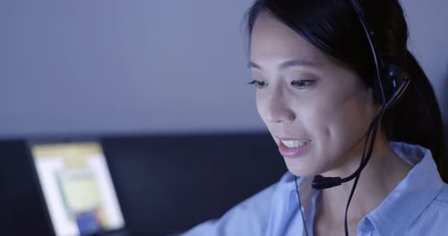 Kundendienst arbeitet nachts