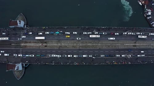 Ansicht der Istanbuler Galata-Brücke