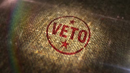 Cachet de veto et refus sur la boucle du sac en lin