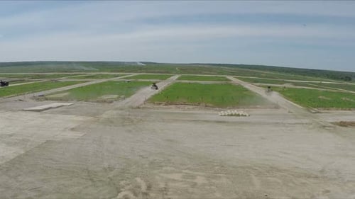 Survol des manœuvres des forces terrestres