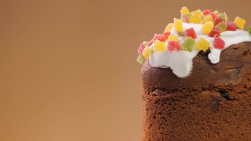 Rotierender Osterkuchen