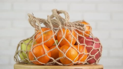 Cocina sin plástico con frutas