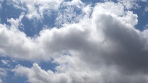 Nuages dans le ciel