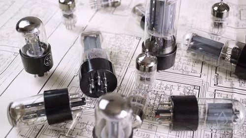 Rotating Receiving Lamp Amplifier For Circuitry Solutions.