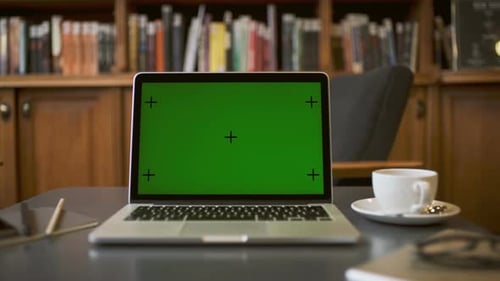 Pantalla portátil con pantalla verde