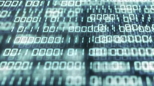 Número de código binário digital na tela do computador com efeito de falha de vídeo