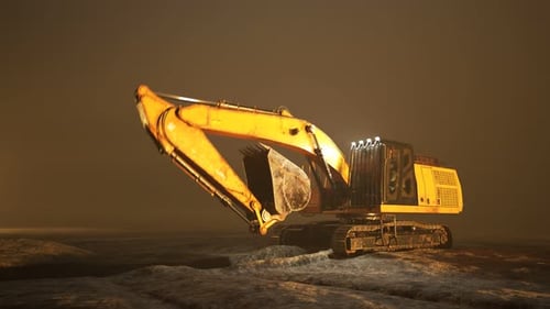 Gran máquina excavadora trabajando en una obra vacía, oscura y brumosa. 4KHD
