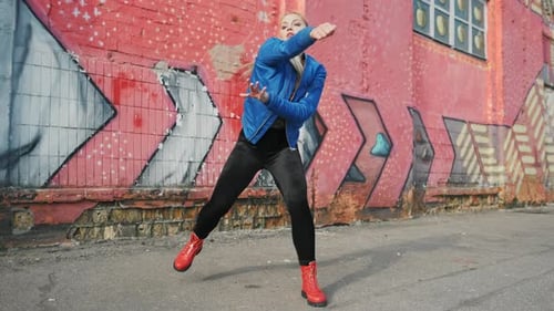 Blonde Woman Dancing Performs Modern Hip-hop Dance Posing, Freestyle in Street, Urban. Stock Footage