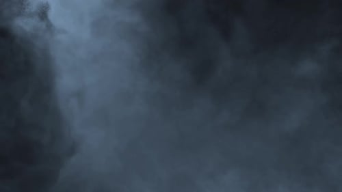 In den Wolken fliegen
