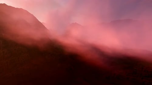 Hohe Berg- und Zeitrafferwolken