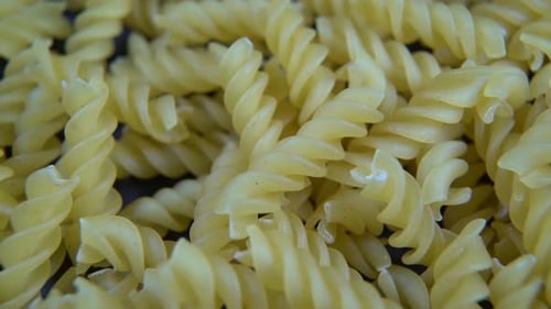 pasta en la mesa giratoria