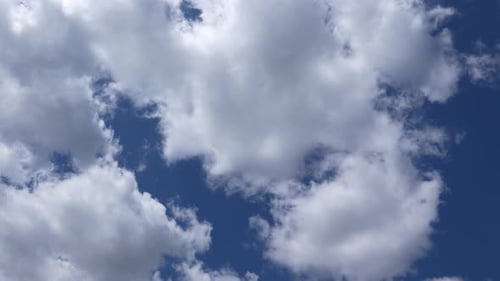 Nuages dans le ciel