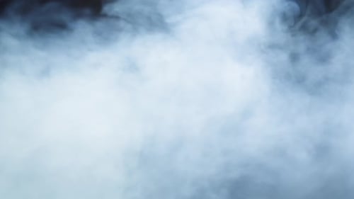 Abstrakter Rauch auf schwarzem Chroma-Key-Hintergrund